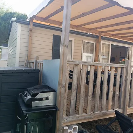 Kemp Mobil-home Confort Mar Estang A En Roussillon *
