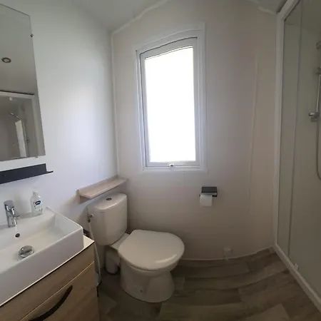 Kemp Mobil-home Confort Mar Estang A En Roussillon *