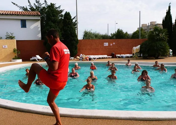 Camping Mobil-home Confort Mar Estang A En Roussillon *