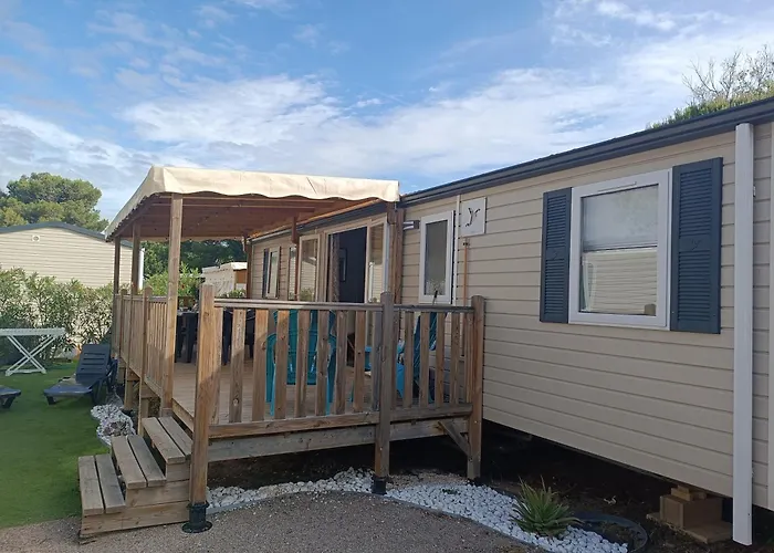 Camping Mobil-home Confort Mar Estang A En Roussillon *